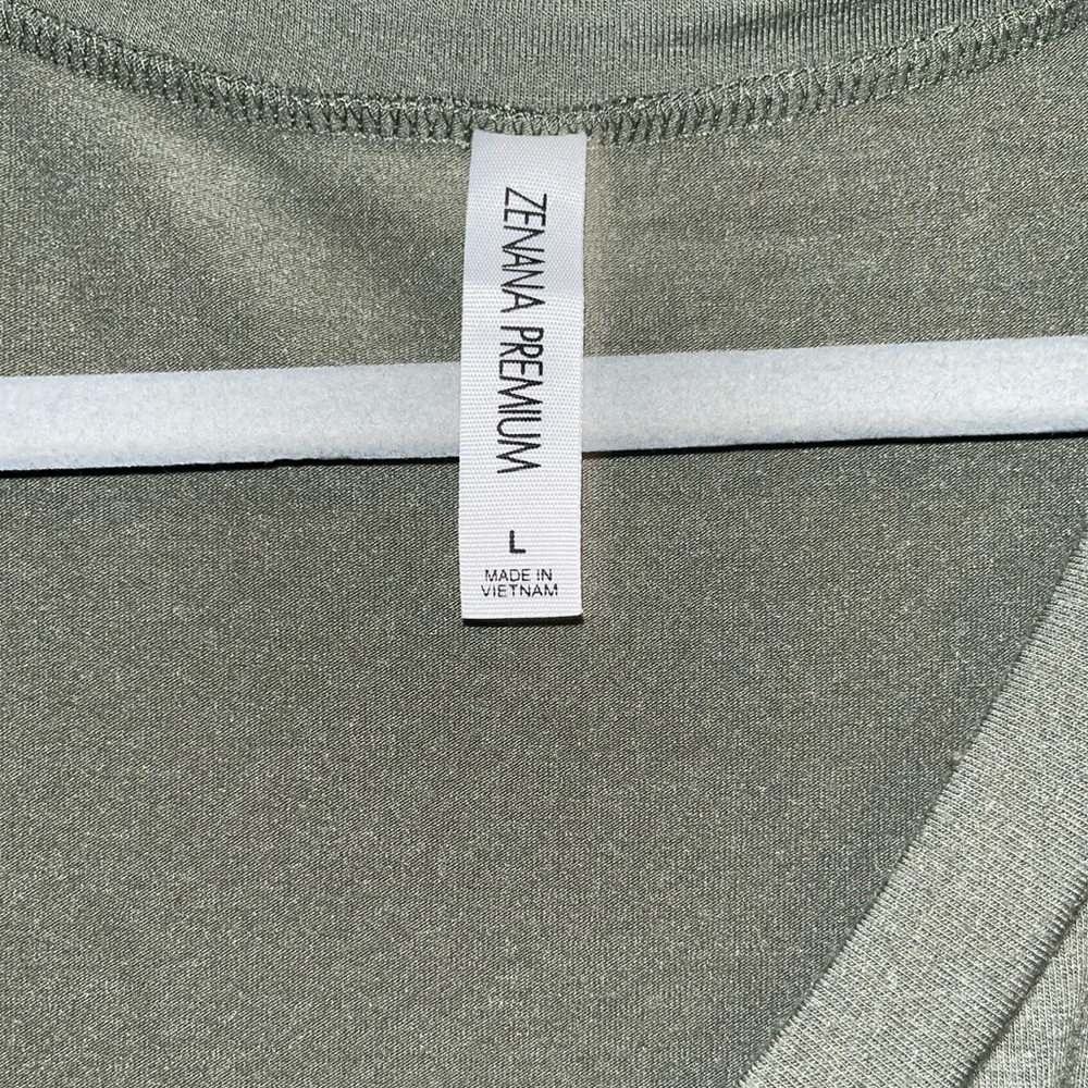 Colorblock Tee - Picture 2 of 3